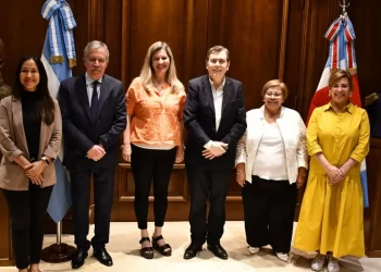 Zamora recibió a autoridades de la Nación