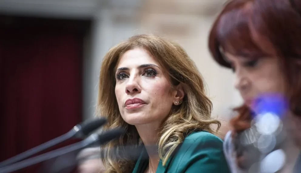 La Dra. Claudia de Zamora participó de la asamblea legislativa ayer en el Senado