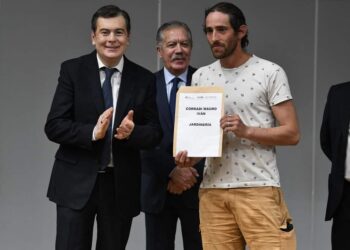 El gobernador Zamora participó de la entrega de 82 emprendimientos