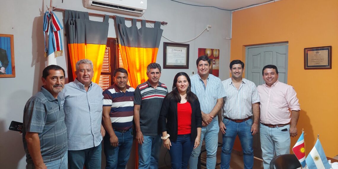 Importante reunión de Intendentes y Comisionados Municipales de la región