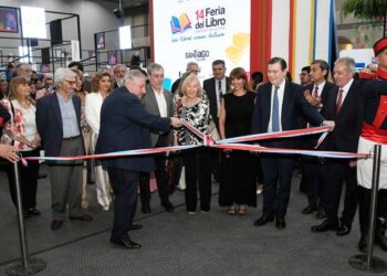Zamora dejó inaugurada oficialmente la 14ª Feria Provincial del Libro
