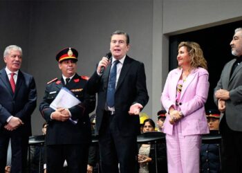 Gerardo Zamora participó de la inauguración del nuevo edificio del Cuartel de Bomberos Voluntarios de ciudad Capital