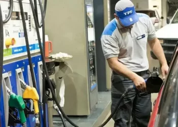 YPF aumentará el precio de sus combustibles en todo el país