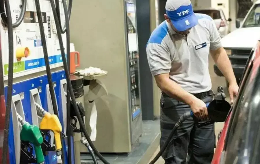 YPF aumentará el precio de sus combustibles en todo el país