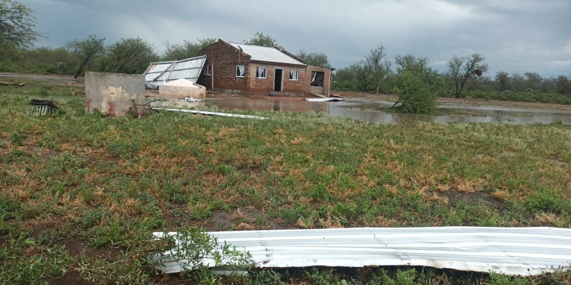 Severa tormenta produjo daños en la Localidad de Rubia Paso Dpto. Salavina