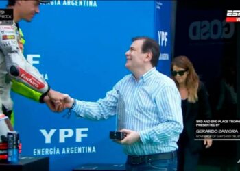 El gobernador Zamora compartió las imágenes del MotoGP