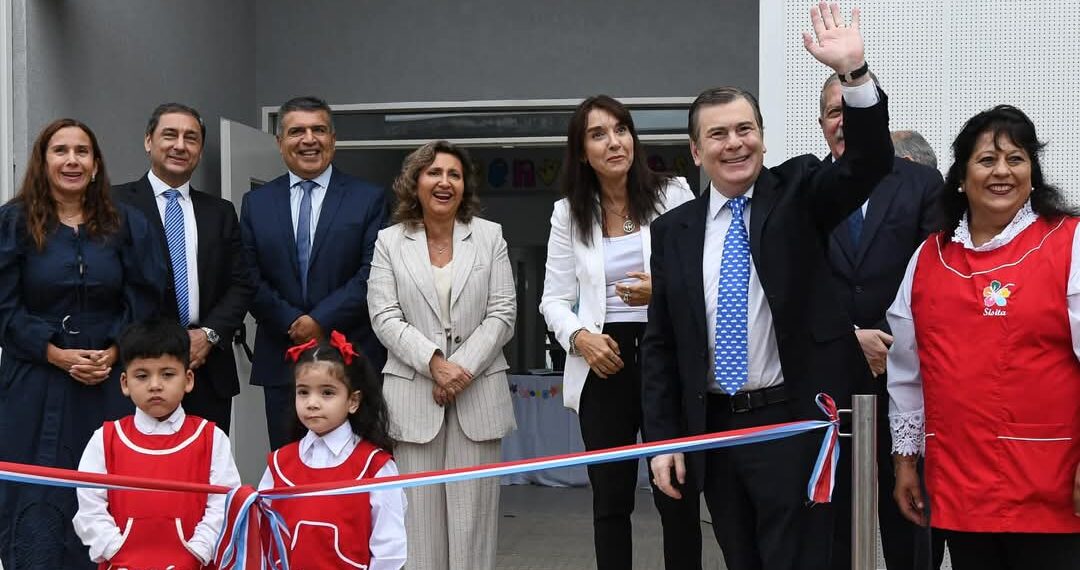 Zamora inauguró el nuevo edificio del Jardín de Infantes «Sisita» en la Capital