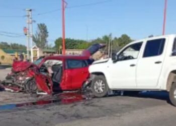 Tragedia en la ruta 34: choque frontal deja dos muertos y varios heridos en Fernández
