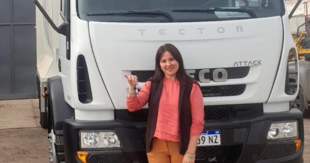 Telares recibió un camión compactador 0km
