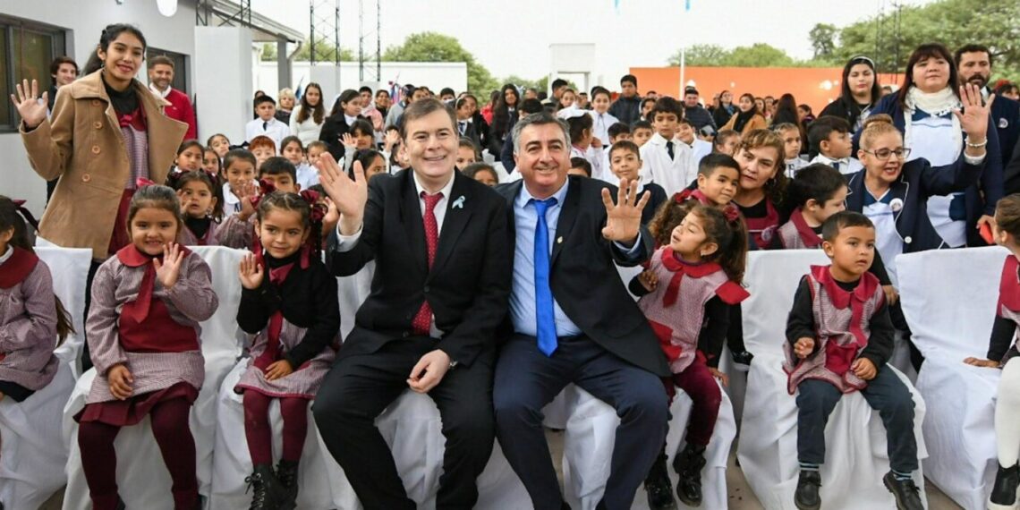 El gobernador Gerardo Zamora visitó este lunes por la mañana la localidad de San Lorenzo Dpto Banda