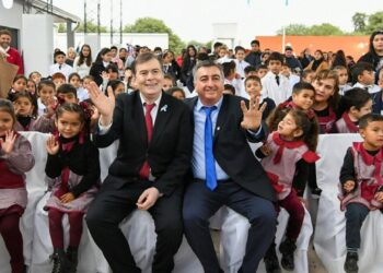 El gobernador Gerardo Zamora visitó este lunes por la mañana la localidad de San Lorenzo Dpto Banda