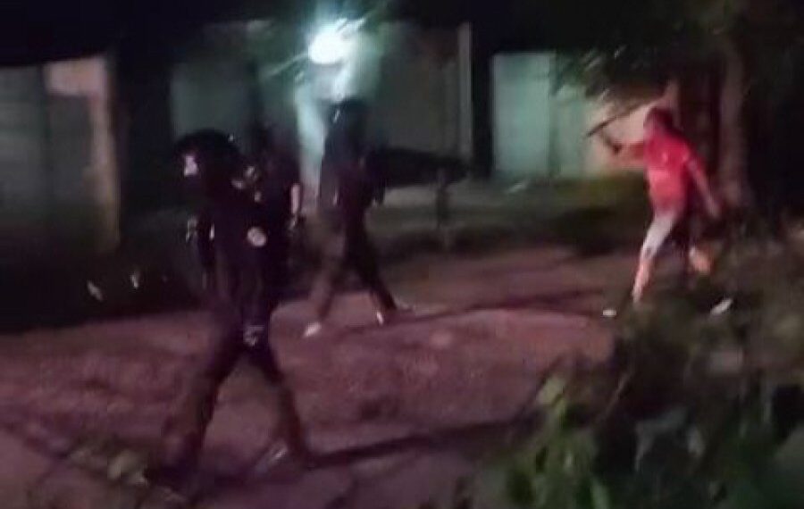 Un sujeto macheteó a un cabo primero en medio de un procedimiento policial