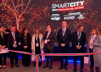 El gobernador Gerardo Zamora dejó inaugurada formalmente la cuarta edición de la Smart City