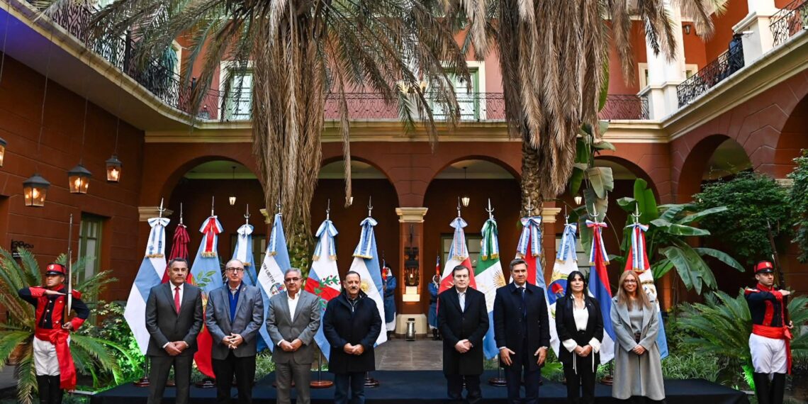 Zamora realizó la apertura de la reunión especial de las Regiones del Norte Grande y Litoral
