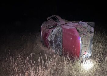 Tragedia en Santiago: en violento vuelco, salió despedido y murió en el acto