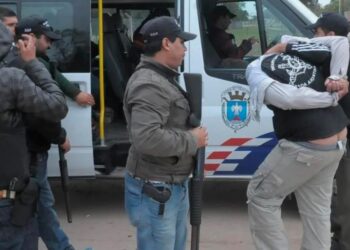 En un operativo policial detuvieron a una persona, señalado como uno de los principales traficantes de cocaína en Santiago del Estero,