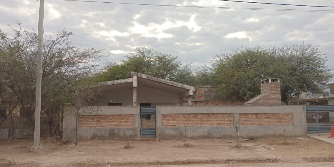 Hallan sin vida a un hombre de 96 años tras incendio en su casa en Los Telares