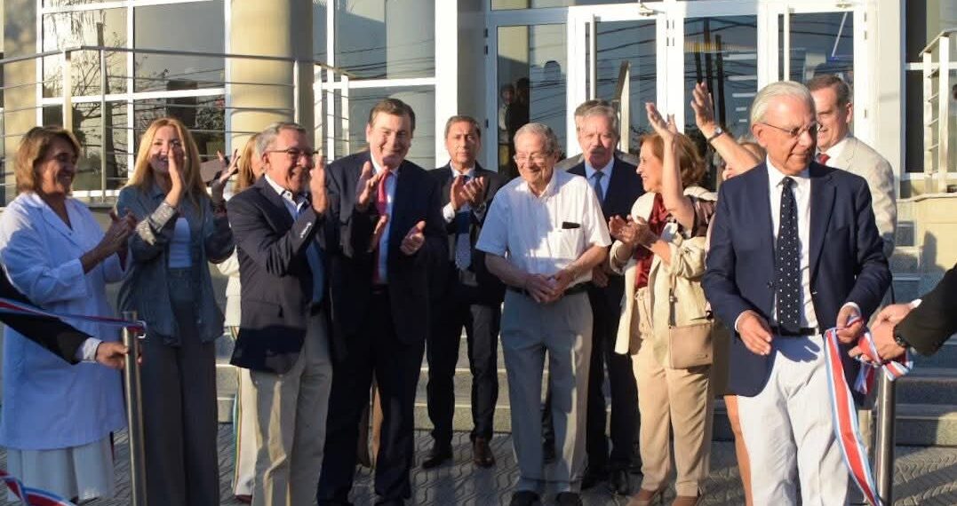 El gobernador Gerardo Zamora inauguró la ampliación y modernización en el Centro Pcial de Salud infantil