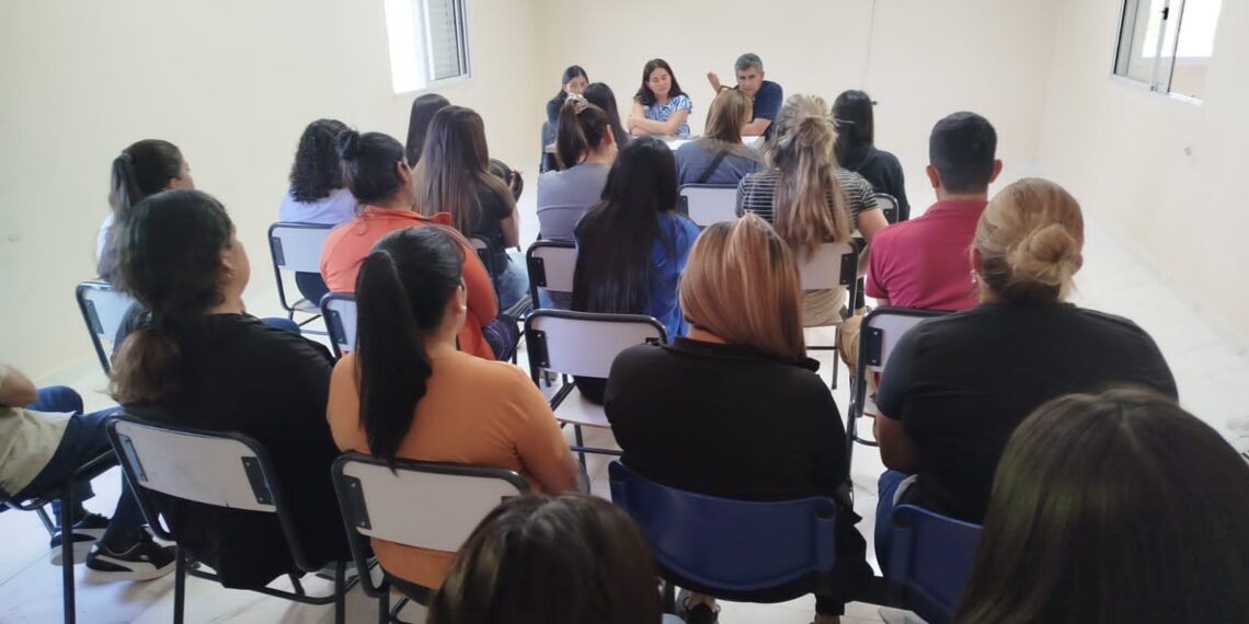 La Intendente de Los Telares se reunió con emprendedores y artesanos locales