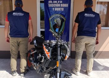 Una mujer fue aprehendida tras agredir a efectivos policiales durante un control vehicular en la Ruta Provincial 92.