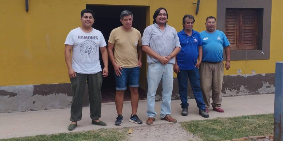 El Comisionado de Villa Salavina recibió al Personal de Defensa Civil