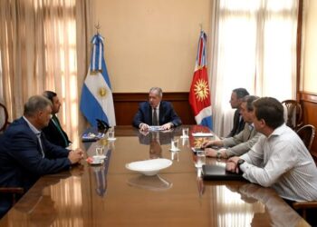 EL GOBERNADOR DE LA PROVINCIA LLEVÓ A CABO UNA REUNIÓN DE TRABAJO POR LA SITUACIÓN CLIMÁTICA PROVINCIAL
