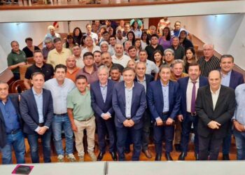 El gobernador Elías Suárez se reunió con encargados de Agencias de Desarrollo Territorial de la Provincia