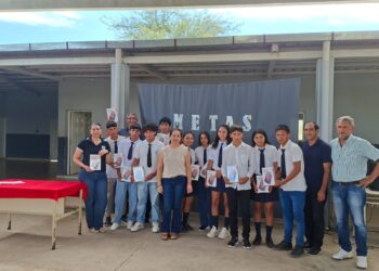 Programa Metas Digitales 2026: entrega de tablets en Pje Varas Cuchuna