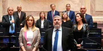 Senadores peronistas presentan proyecto para subsidiar tarifa de luz a residenciales del Norte Grande