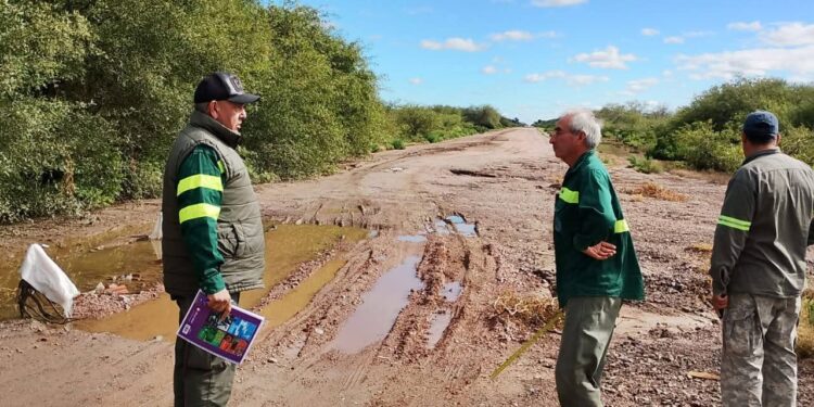 Vialidad realizó inspección en el Camino a Barrancas para su breve reparación.