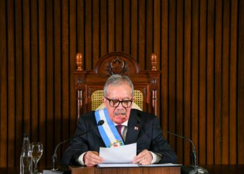 El gobernador Elías Suárez anunció Bono de $ 600.000.- para la Administración Pública Provincial