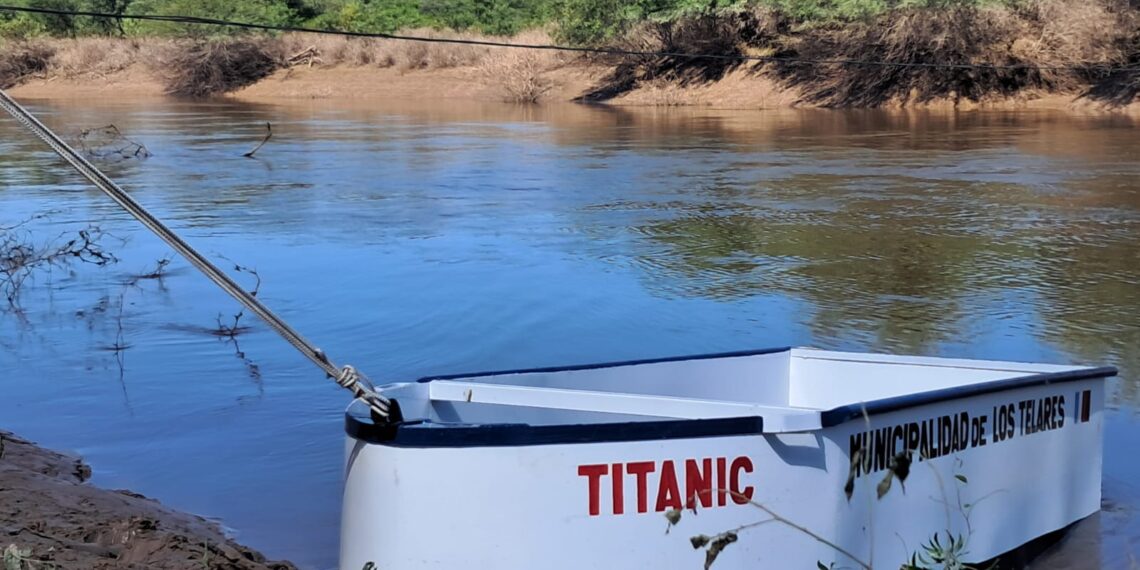 El Municipio de Los Telares entrego un bote a los vecinos de Campo de Cejas y Albardón