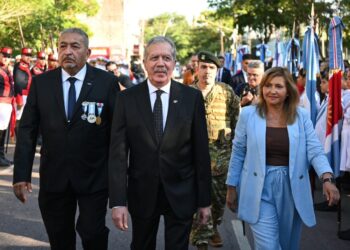 El gobernador Elías Suárez encabezó el acto central en el Día de Malvinas