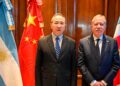 El gobernador Elías Suárez recibió al embajador de China en Casa de Gobierno