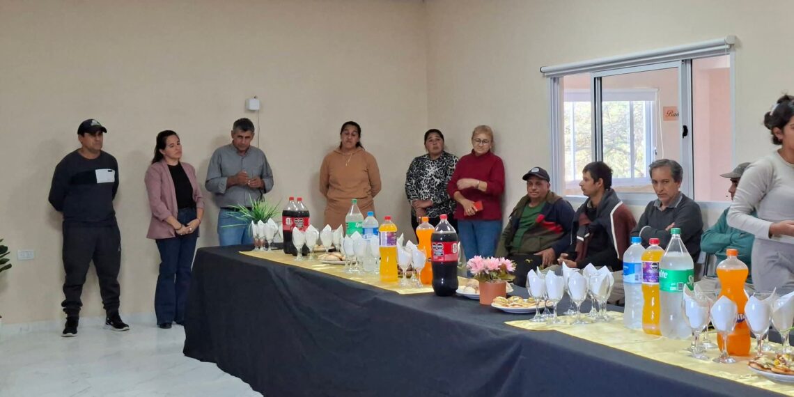 Brindis por el Día del Trabajador en Los Telares
