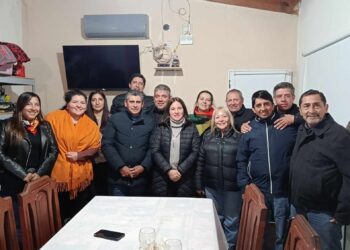 Fuerte acompañamiento del Frente Cívico del sur Santiagueño a José Araujo